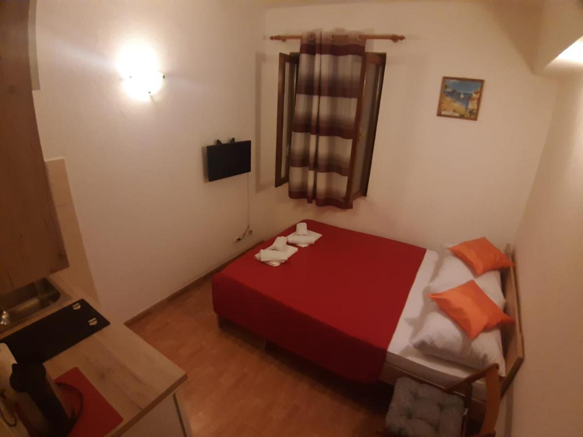 Apartments Knezic Igrane Eksteriør bilde