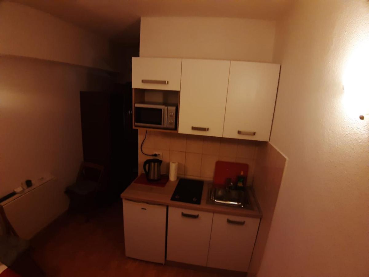 Apartments Knezic Igrane Eksteriør bilde
