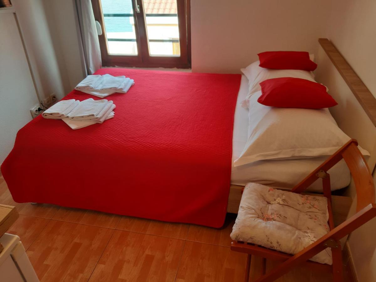 Apartments Knezic Igrane Eksteriør bilde
