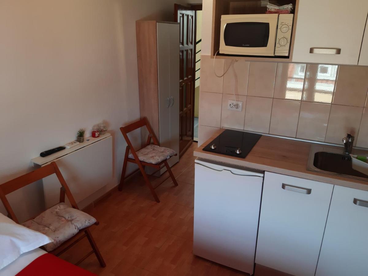 Apartments Knezic Igrane Eksteriør bilde